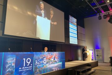 19. kongres primární péče 2025, zahájení, P. Šonka, I. Hülleová, V. Válek. Foto MT