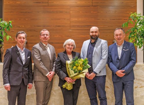Cena AAK – zleva Tomáš Hrouda, Svatopluk Žáček, Vilma Benešová, Peter Koliba, Alan Munteanu Foto B. Braun