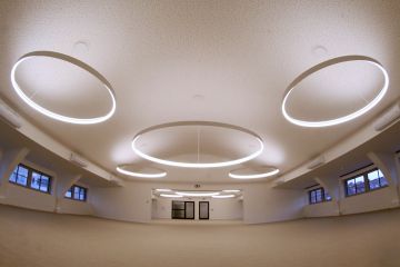 V posledním patře Domu lékařů s válcovou klenbou je reprezentační prostor, který je možné od sebe oddělit na dvě samostatné části. Bude zde Lékařský klub s výstavní a slavnostní síní. Foto: Jiří Koťátko