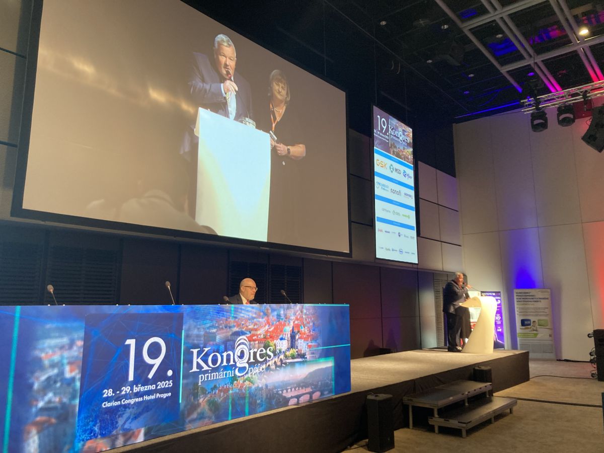 19. kongres primární péče 2025, zahájení, P. Šonka, I. Hülleová, V. Válek. Foto MT