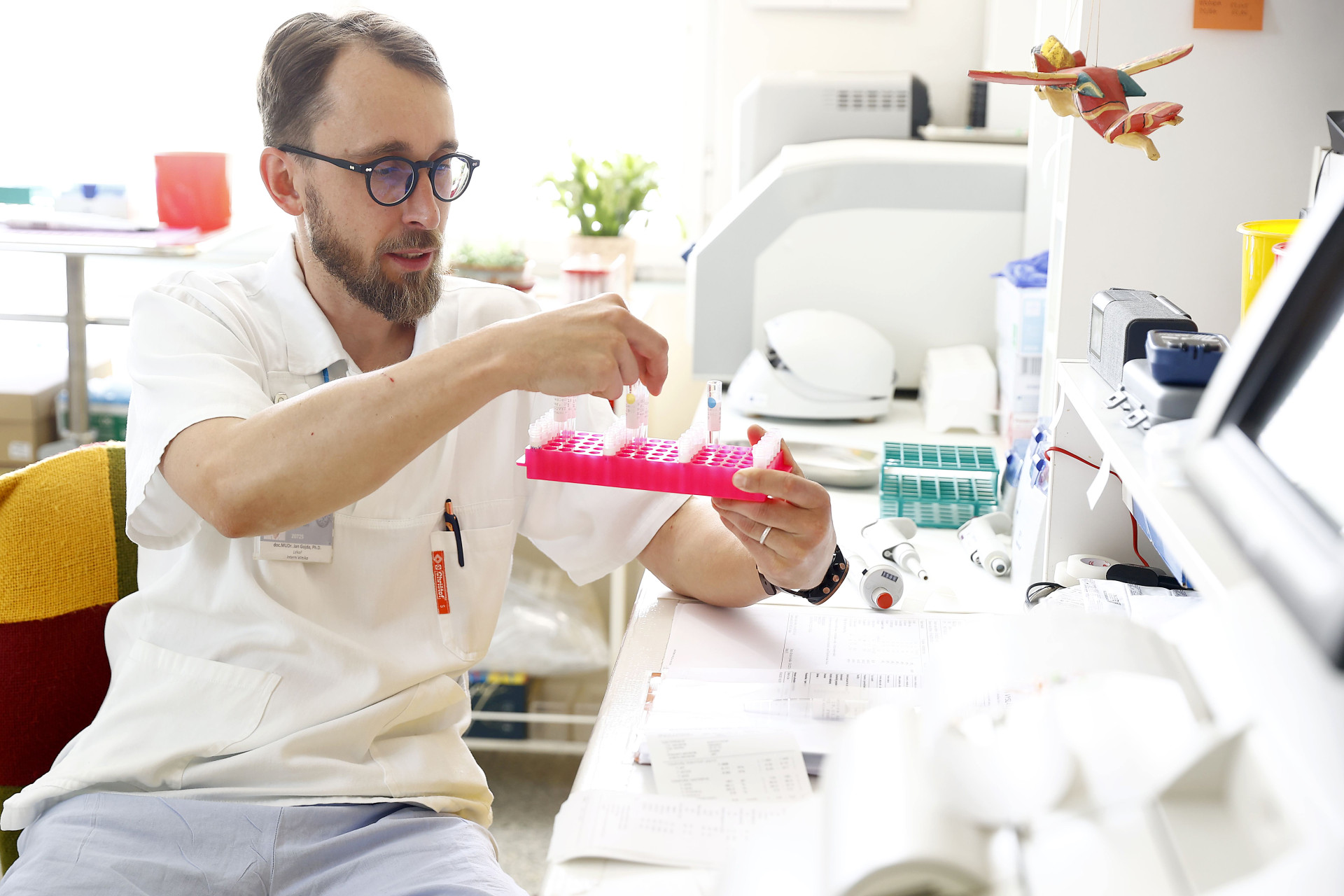 doc. MUDr. Jan Gojda, Ph.D., vedoucí lékař Oddělení klinického výzkumu Interní kliniky FNKV a 3.LF UK, foto_Jiří Koťátko, MT (2)