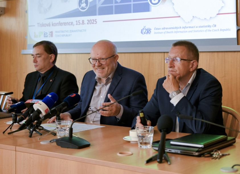 Petr Foltýn, Vlastimil Válek, Ladislav Dušek. Zdroj_MZČR