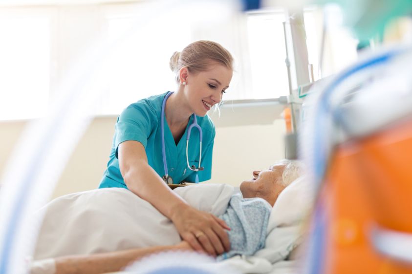 iStock-1157106508_všeobecná sestra, praktická sestra