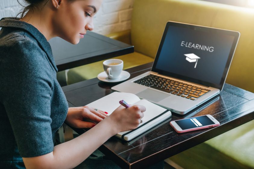 e-learning, studentka