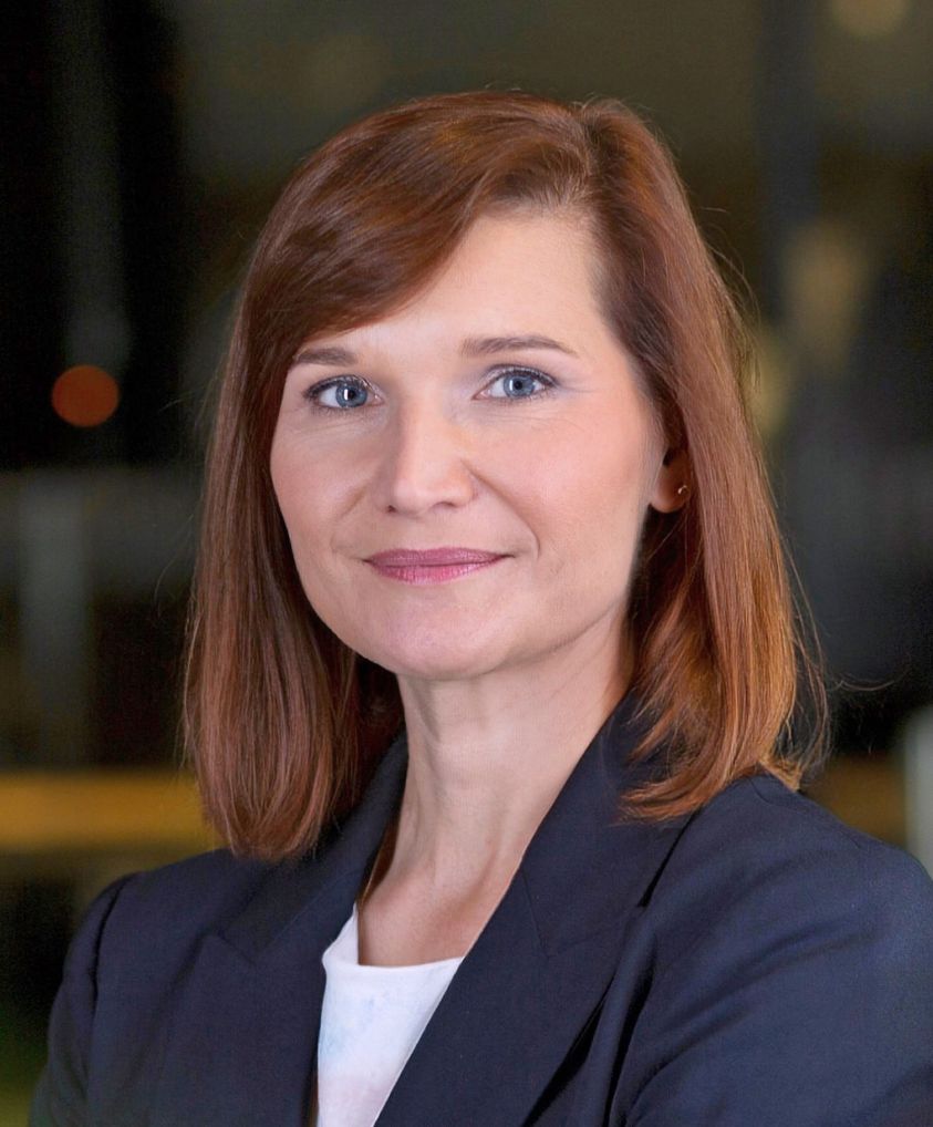 06-AXX KOMENTÁŘ EVA KARASKOVA_malá