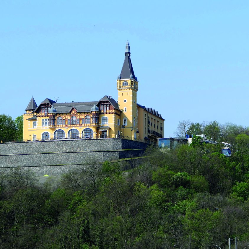 C6 Berghotel_Vetruse_in_Aussig--1ebc72df