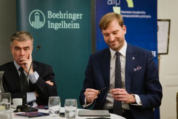 Prof. Aleš Linhart, Mgr. et Mgr. Adam Vojtěch. Foto: David Urbanczyk, MT