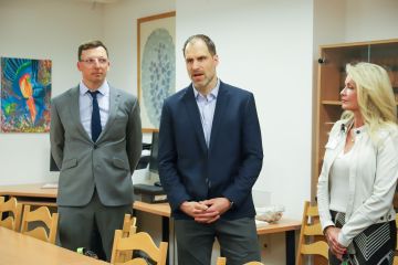 prof. MUDr. Ing. Lukáš Lambert, Ph.D., MBA, přednosta Kliniky zobrazovacích metod 2. LF UK a FNMH.  Prezentace výhod Kitten Scanneru, foto_FNMH