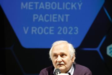 Prof. MUDr. Vladimír Tesař, DrSc. Foto Jiří Koťátko