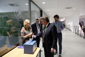 Prezident ČLK Milan Kubek získal 176 hlasů z 292, a tak byl zvolen ve třetím kole volby na další pětileté funkční období. Foto: J. Koťátko